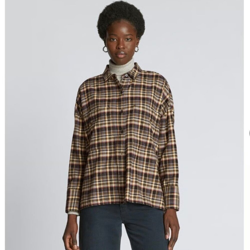 Everlane | The Boxy Plain Flannel Shirt